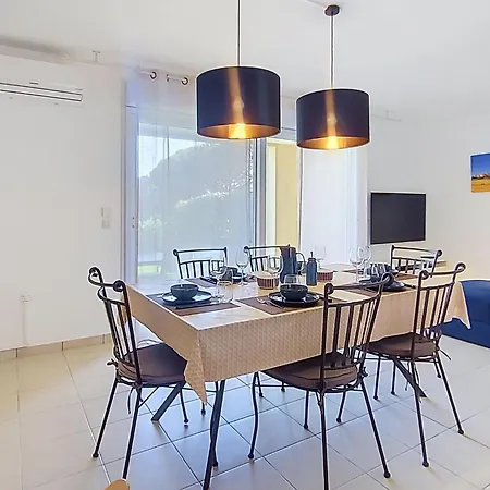 Les Grenadines-2 By Interhome * Les Issambres